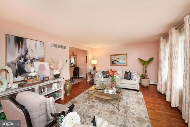 5 DETWEILER LN, Ambler, PA 19002