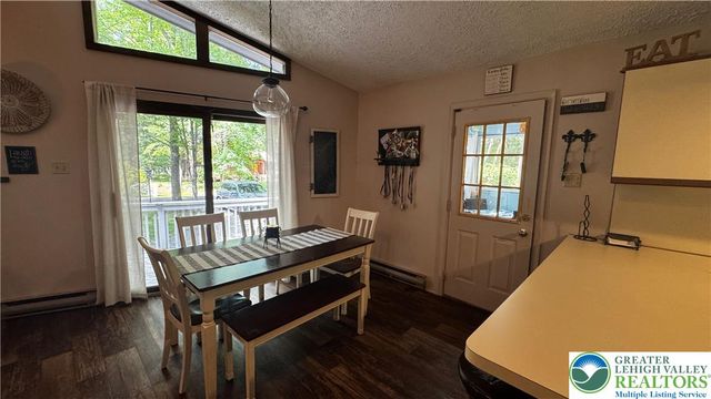 33 Eliot Lane, Penn Forest Twp, PA 18210