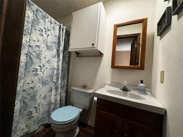 33 Eliot Lane, Penn Forest Twp, PA 18210