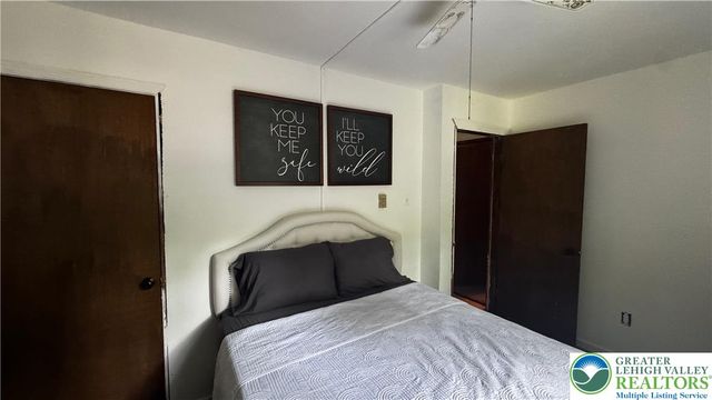 33 Eliot Lane, Penn Forest Twp, PA 18210