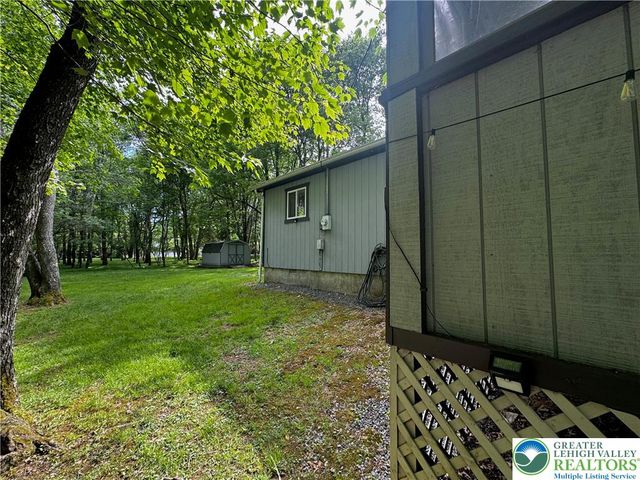 33 Eliot Lane, Penn Forest Twp, PA 18210