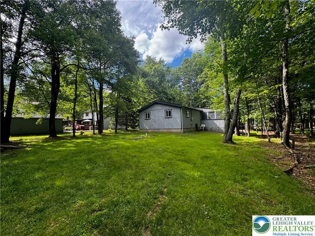 33 Eliot Lane, Penn Forest Twp, PA 18210