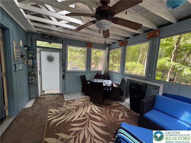 33 Eliot Lane, Penn Forest Twp, PA 18210