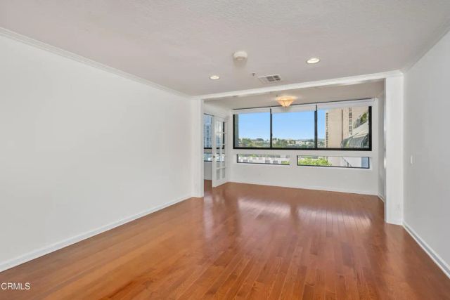 880 W 1st Street 618, Los Angeles, CA 90012