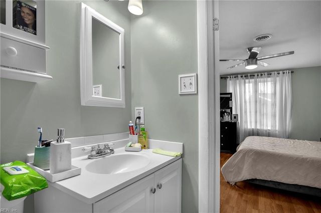1720 Joplin LN, Virginia Beach, VA 23464