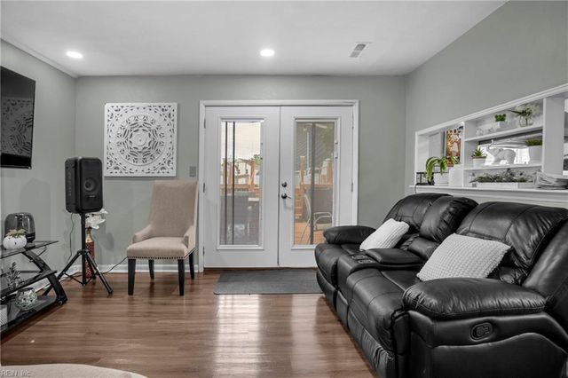 1720 Joplin LN, Virginia Beach, VA 23464