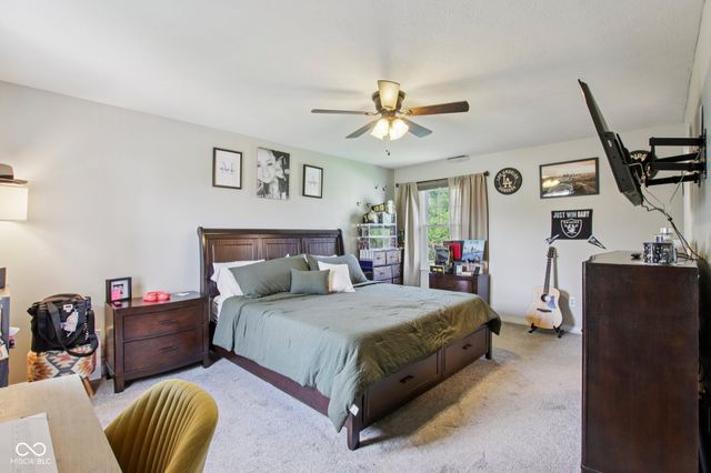 1694 Williamsburg Lane, Franklin, IN 46131
