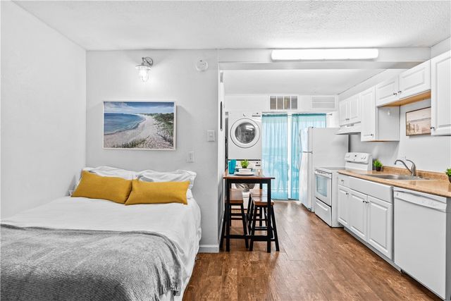 14300 S Padre Island Dr 177, Corpus Christi, TX 78418