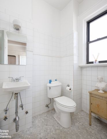615 W 113th St Apt 62, New York City, NY 10025