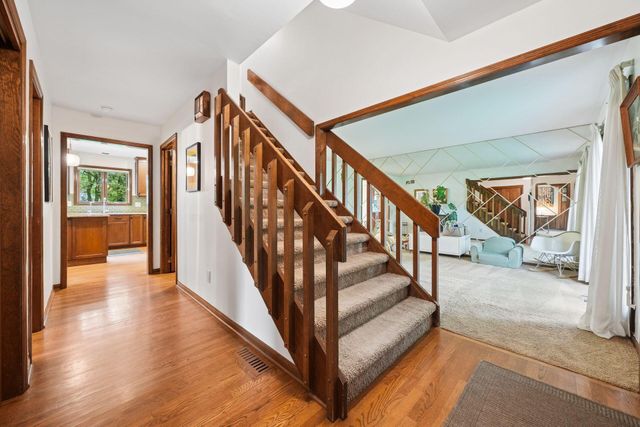6732 Heathview Street, Worthington, OH 43085