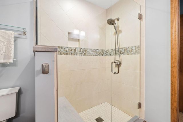 6732 Heathview Street, Worthington, OH 43085