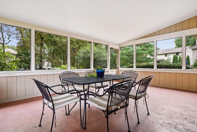 6732 Heathview Street, Worthington, OH 43085