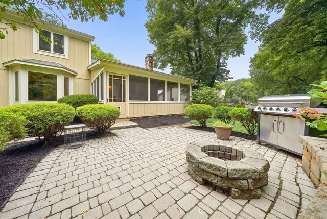 6732 Heathview Street, Worthington, OH 43085