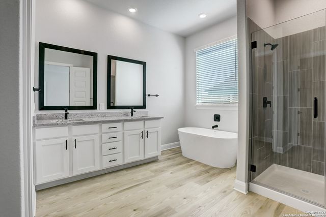 175 Azalea Alley, Castroville, TX 78009