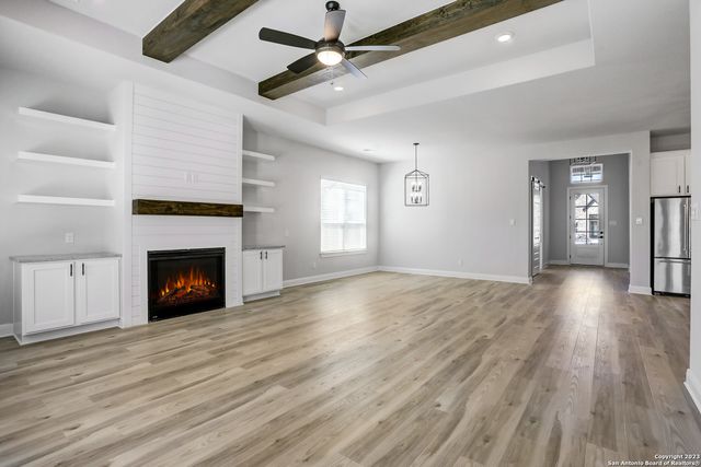 175 Azalea Alley, Castroville, TX 78009