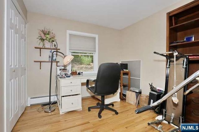 908 N Monroe Street, Midland Park, NJ 07450