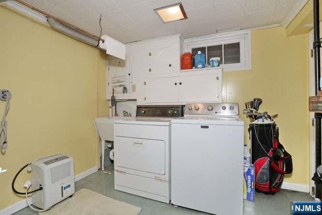 908 N Monroe Street, Midland Park, NJ 07450