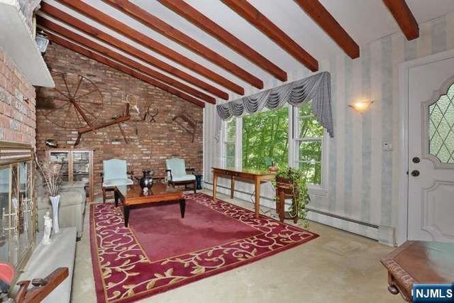 908 N Monroe Street, Midland Park, NJ 07450