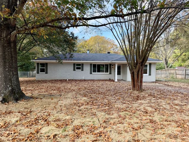 630 Irving Bluff Road, Shreveport, LA 71107