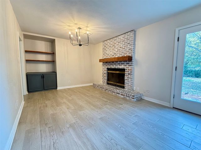 630 Irving Bluff Road, Shreveport, LA 71107