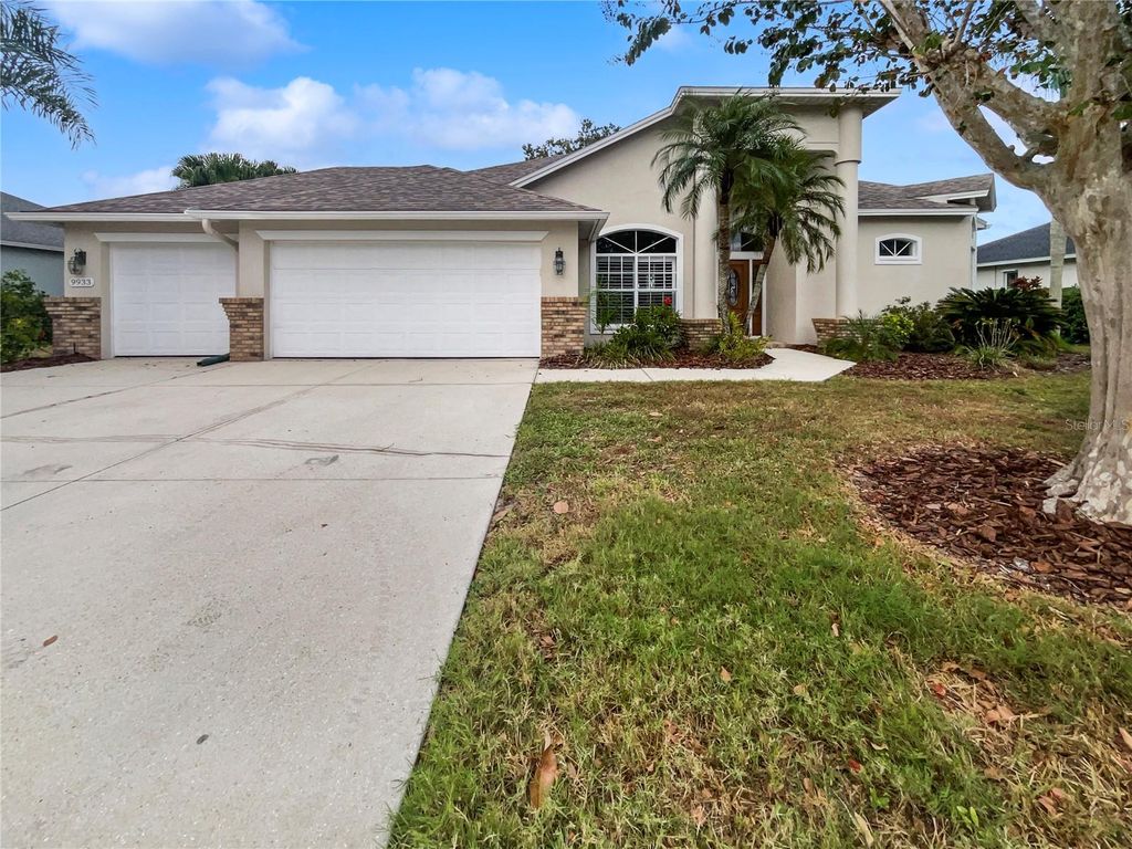 9933 LAUREL VALLEY AVENUE CIRCLE, Bradenton, FL 34202
