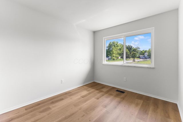 868 Liverpool Place, Westerville, OH 43081