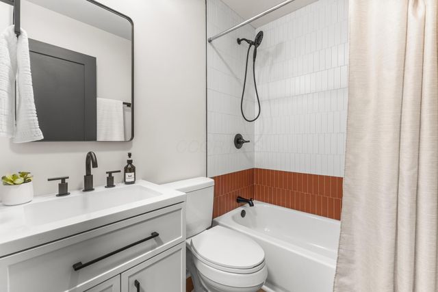 868 Liverpool Place, Westerville, OH 43081