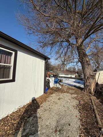 24522 W Norelius Avenue, Round Lake, IL 60073