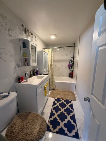 24522 W Norelius Avenue, Round Lake, IL 60073