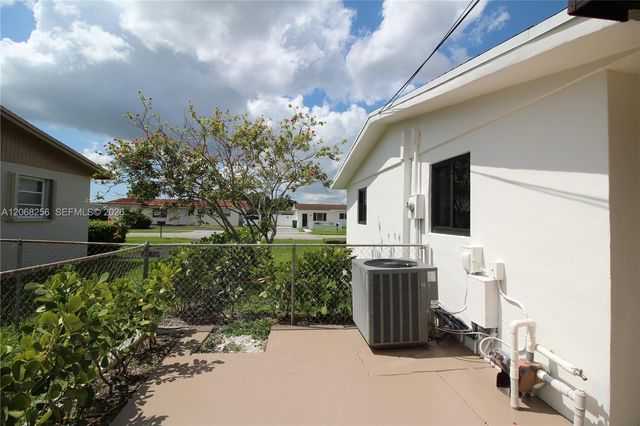 10821 SW 63rd Street, Miami, FL 33173