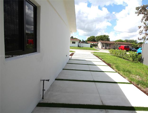 10821 SW 63rd Street, Miami, FL 33173