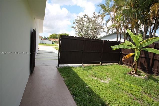10821 SW 63rd Street, Miami, FL 33173