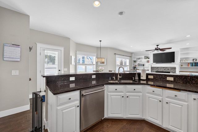 7571 Heather Knoll Lane, Verona, WI 53593