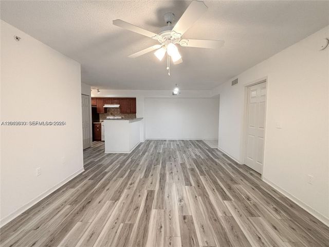 655 SW 111th Way 201, Pembroke Pines, FL 33025