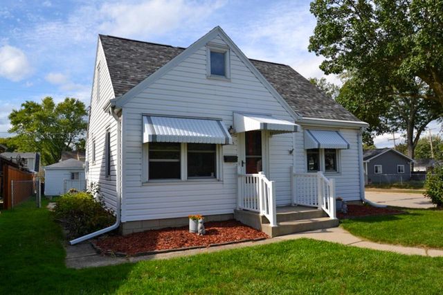 1105 S 113th STREET, West Allis, WI 53214