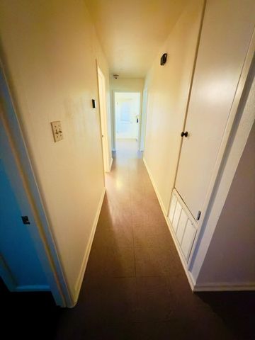 216 Burnet Street, Port Lavaca, TX 77979