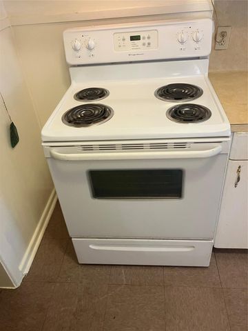 216 Burnet Street, Port Lavaca, TX 77979