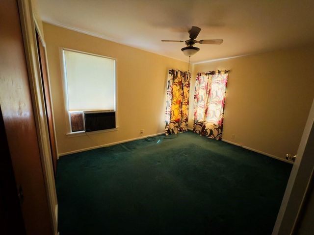 216 Burnet Street, Port Lavaca, TX 77979