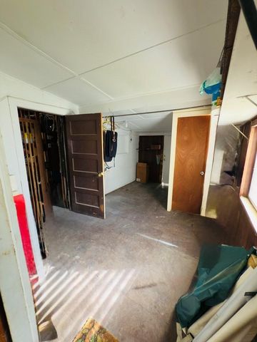 216 Burnet Street, Port Lavaca, TX 77979