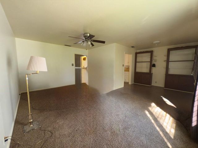 216 Burnet Street, Port Lavaca, TX 77979