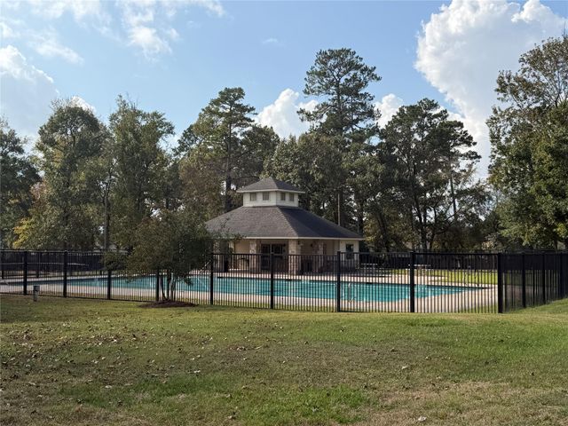 951 Fife Drive, Conroe, TX 77301