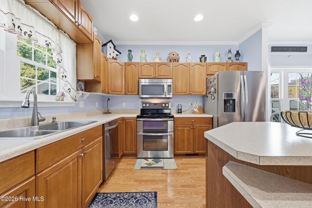 190 Beachwood Drive NW, Calabash, NC 28467