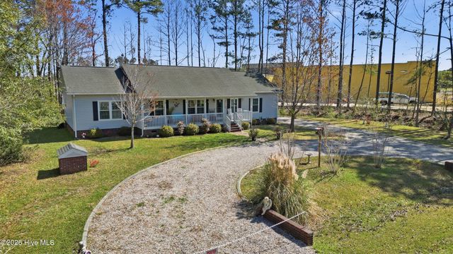 190 Beachwood Drive NW, Calabash, NC 28467
