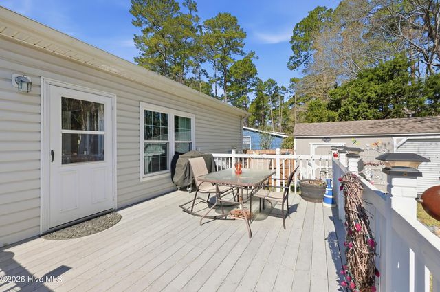 190 Beachwood Drive NW, Calabash, NC 28467