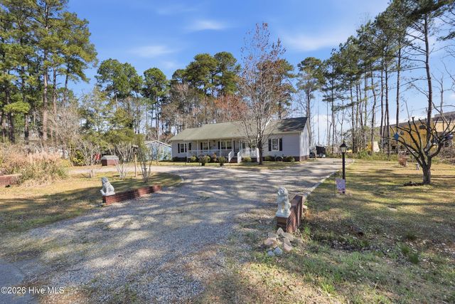 190 Beachwood Drive NW, Calabash, NC 28467