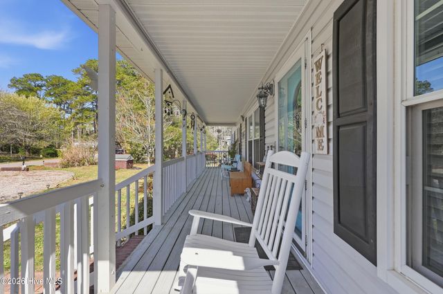 190 Beachwood Drive NW, Calabash, NC 28467