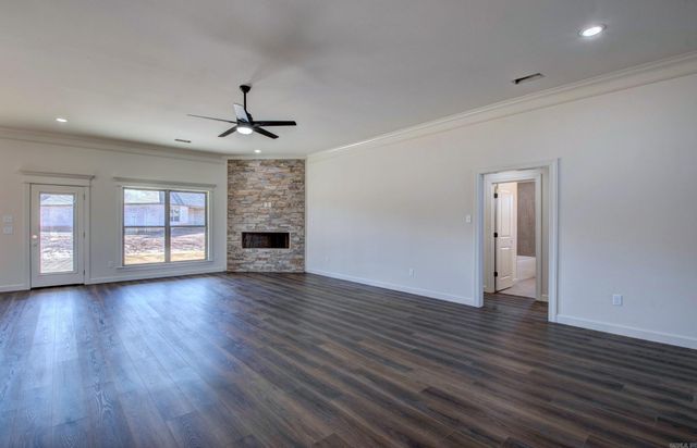 520 Corondelet Lane, Maumelle, AR 72113