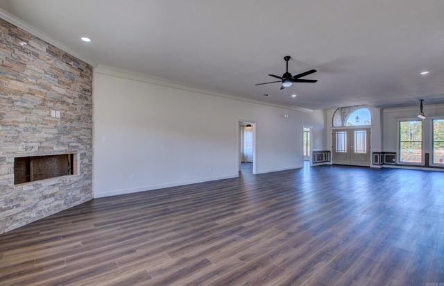 520 Corondelet Lane, Maumelle, AR 72113
