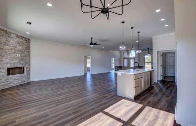 520 Corondelet Lane, Maumelle, AR 72113