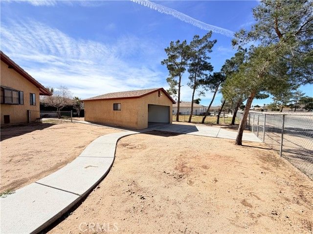 7576 Peach Avenue, Hesperia, CA 92345